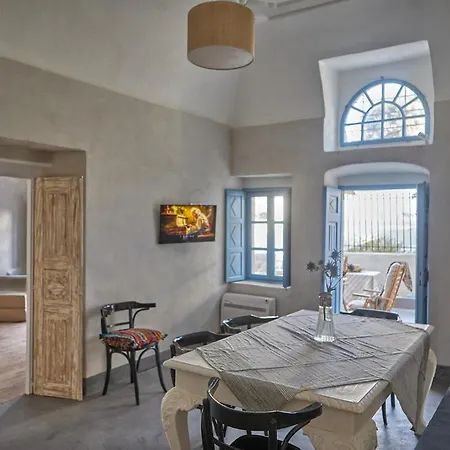 318 Oia (Santorini)