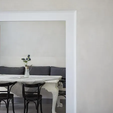 318 Oia (Santorini)