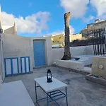 318 * Ия
